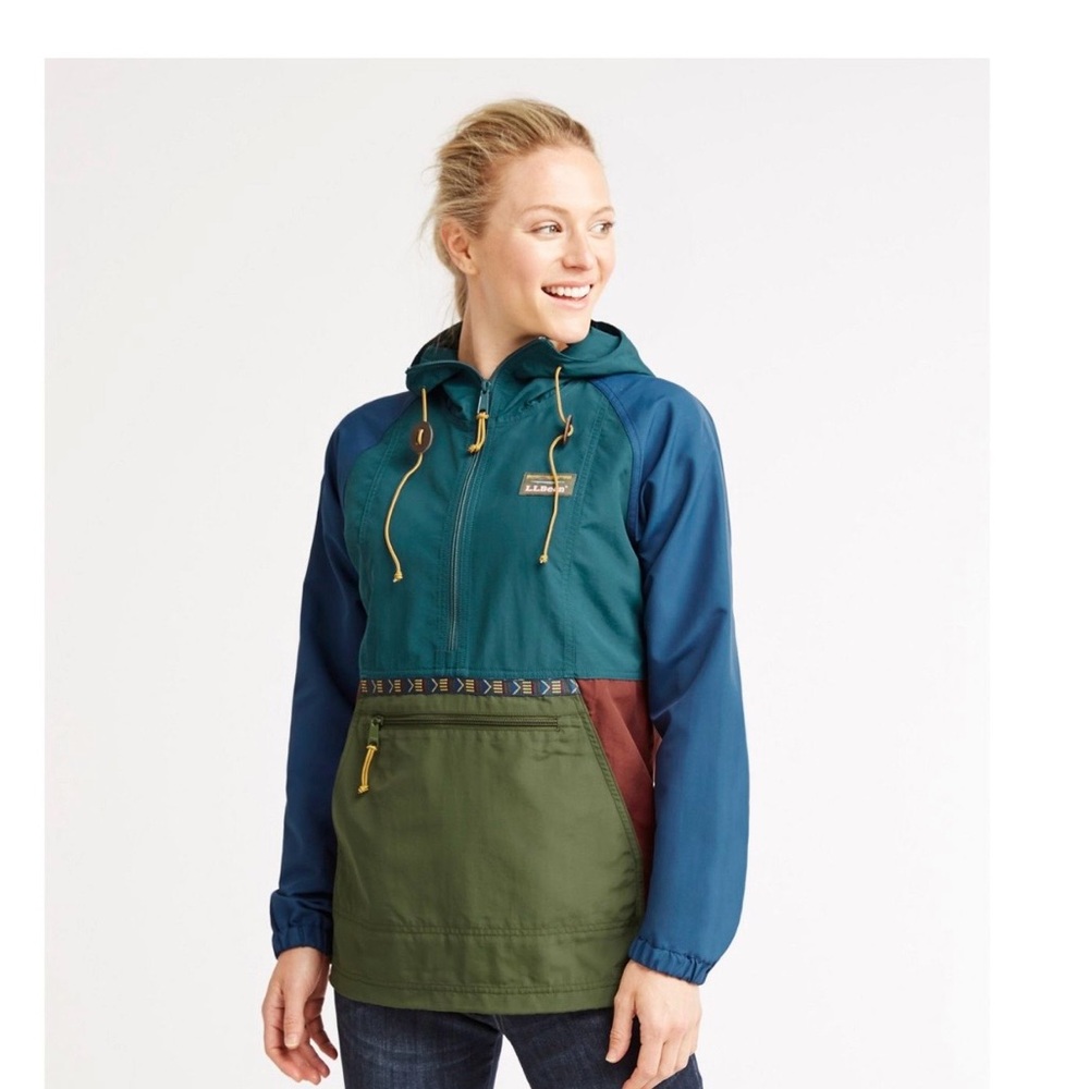 LLBean Women's Mountain Classic Anorak, Rain Jacket Size Small